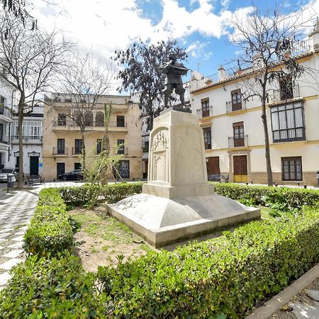 Peace, Pool & Parking At Centre Appartement Sevilla Buitenkant foto