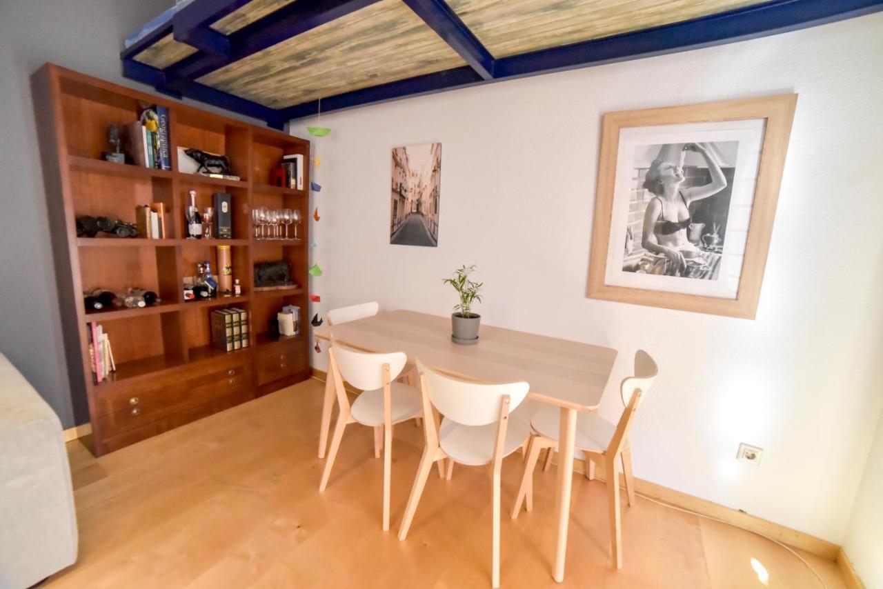 Peace, Pool & Parking At Centre Appartement Sevilla Buitenkant foto